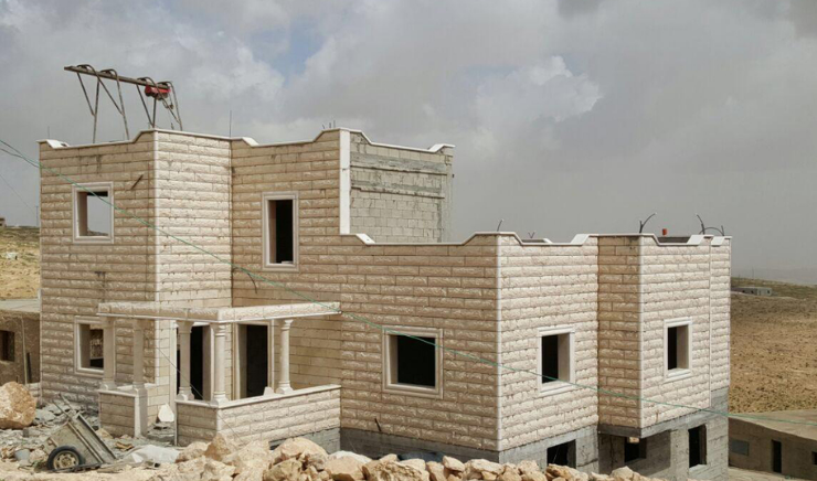 الاحتلال يسمح للفلسطينيين بالبناء في مناطق 